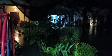 Hujan Deras, Kampung Yuwinangun digenangi   Air Hingga Sepinggang