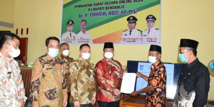 Pj Bupati Launching Pembuatan Surat Secara Online