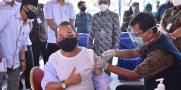Forkopimda, Sekda dan 10 Tokoh Masyarakat Vaksinasi Covid-19