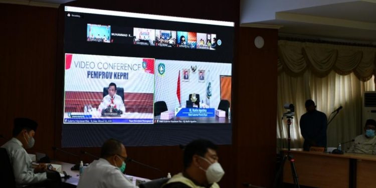 Pimpin Rapat Covid19 Kabupaten/Kota, Ansar Ahmad Ucapkan Terimakasih Covid Menurun Tapi Minta Jangan Lengah