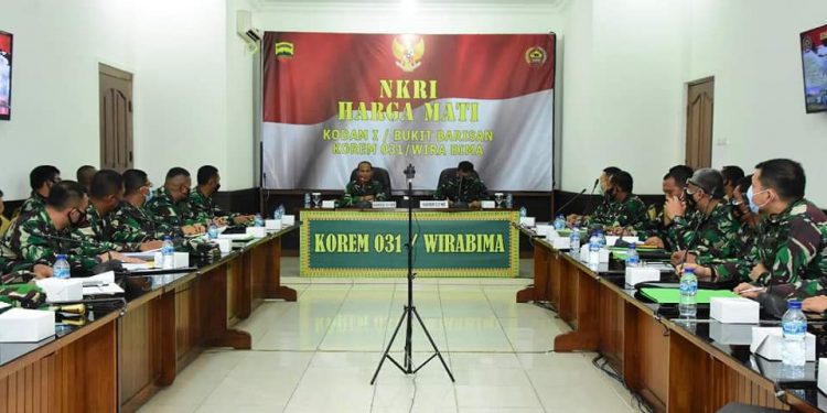 Danrem 031/WB Tegaskan Jangan Pernah Kendor Atasi Karhutla dan Covid-19
