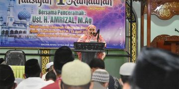 Bupati dan Wabup BengkalisTarawih Perdana Di Masjid Agung Istiqomah, Kasmarni : Tetap Patuhi Prokes