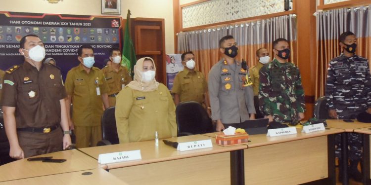 Bupati Kasmarni Ikuti Peringatan Hari Otda ke-25 Secara Virtual