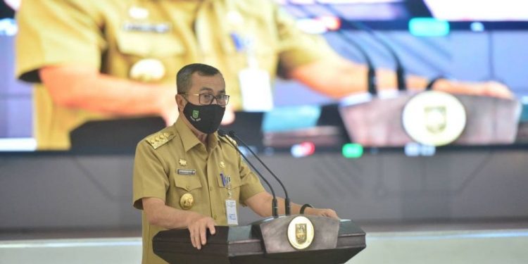 Bersama OJK, Gubri Launching Kredit Riau Melawan Rentenir