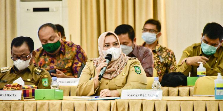 Bupati Kasmarni Tak Akan Siakan Kesempatan Pengelolaan Blok Lokal dan Naker