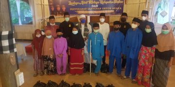 Buka Bersama Dhuafa, LAM Bintan Serahkan Paket Sembako