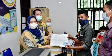 Bupati Bengkalis Tinjau UPT Pelayanan Capil Bathin Solapan