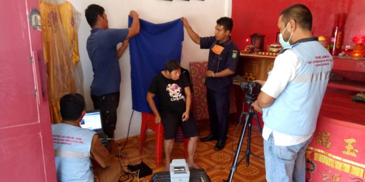 Tim Molduk Jemput Bola Warga Disabilitas