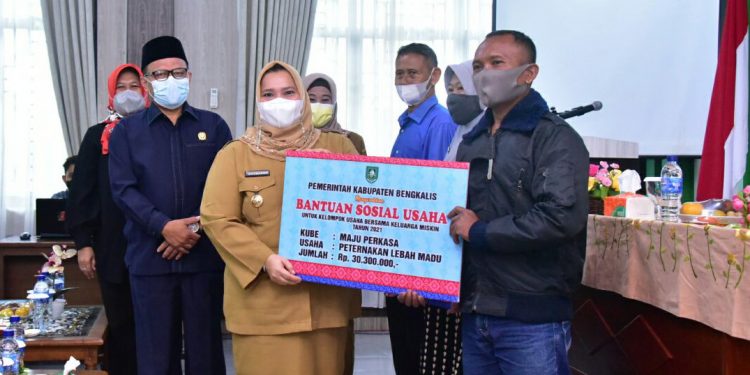 26 Kelompok Usaha Bersama Terima Bantuan Usaha Ekonomi Produktif