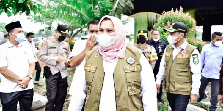 Tinjau Labor SMAN 6 Mandau yang Terbakar, Bupati Kasmarni Segera Tindaklanjuti ke Diknas Riau