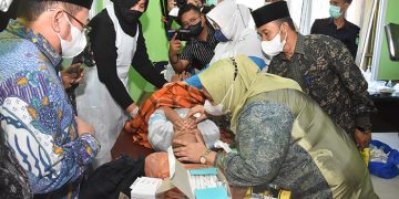 100 Anak Khitan Masal Baznas di Bathin Sholapan, Bupati Kasmarni: Sudah Akil Baligh Jangan Tinggalkan Sholat