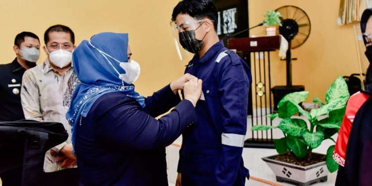 Buka Pelatihan Welder dan K3 Umum, Bupati Kasmarni Harap Masyarakat Miliki Skill