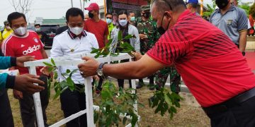 Bangkitkan Semangat Goro, Wabup Rohil Canangkan Gerakan Kamis Bersih