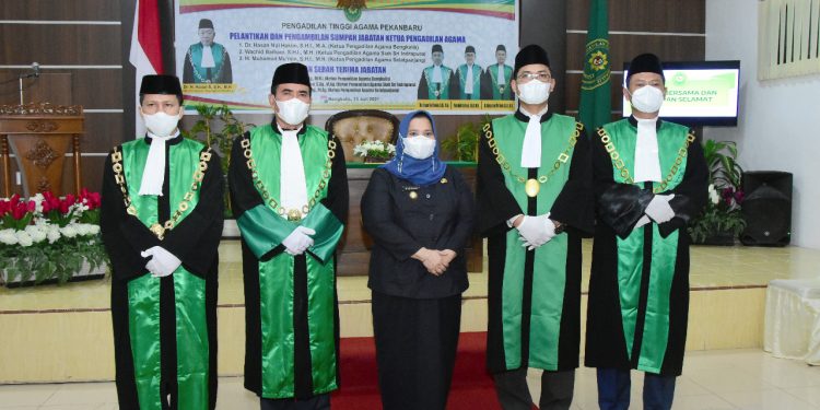 Bupati Kasmarni Hadiri Pelantikan Ketua Pengadilan Agama Bengkalis