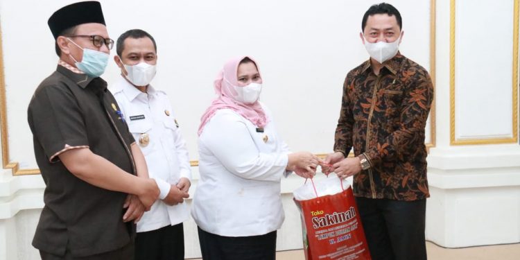 Bupati Kasmarni Terima Kunjungan Kerja Anggota Komisi V DPR RI