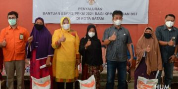 Wagub Hj Merlin Ajak Masyarakat Dukung Kebijakan Tekan Laju Sebaran Covid19