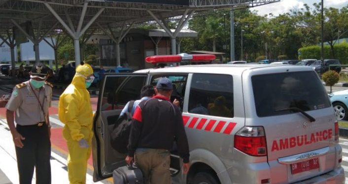 Hasil Pemeriksaan COVID-19 di Bandara SSK II Pekanbaru, 17 Orang Terkonfirmasi Positif