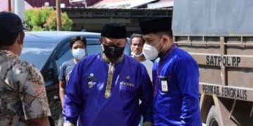 Temui Warga Yang Demo Jalan Gajah Mada Duri, Camat Riki Jelaskan Perbaikan Rigid Titik 0 Tahun Ini
