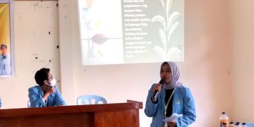 Pengabdian Mahasiswa Kukerta UR di Selatbaru Sosialisasikan Pupuk F1 Embio