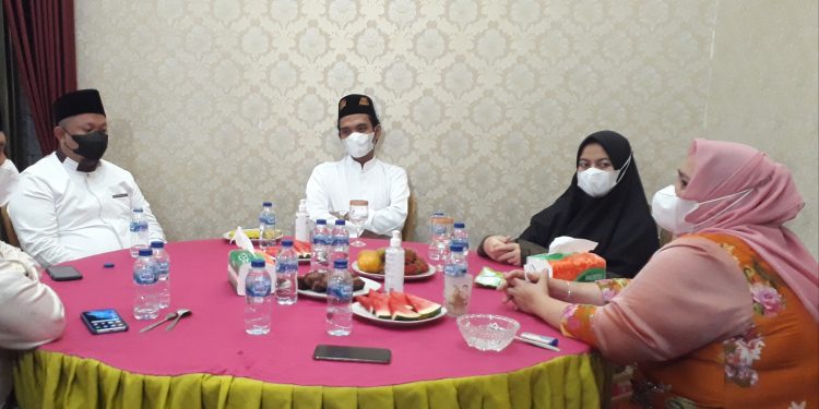 Silaturrahmi Dengan UAS di Duri, Bupati Kasmarni dan Camat Riki Dipanjatkan Doa Khusus