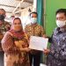 Tinjau Pelayanan UPT Disdukcapil Bandar Laksamana, Bupati Kasmarni Tanyakan Pelayanan ke Warga