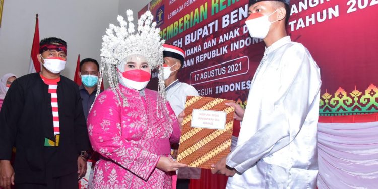 Bupati Kasmarni Serahkan Remisi Ke 936 Warga Binaan Lapas Bengkalis