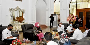 Silaturahmi ke Bupati Kasmarni, PELTI Adukan Sarana Lapangan Tenis