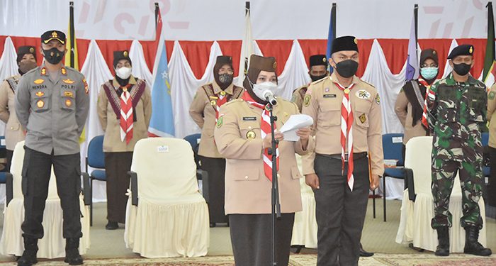 Pringati HUT ke-60 Pramuka, Bupati Kasmarni Jadi Irup Apel dengan Prokes Ketat dan Virtual