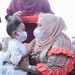 Buka Puasa Hari Asyuro, Bupati Kasmarni Terenyuh Lihat Tangisan Anak Yatim, ‘Pelukan Hangat Seorang Ibu Tenangkannya”