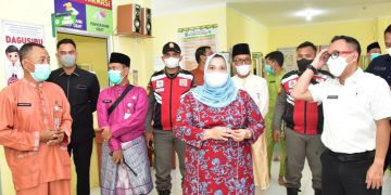 Kunjungi Puskesmas Serai Wangi, Bupati Kasmarni Akan Lengkapi Fasilitas Rawat Inap