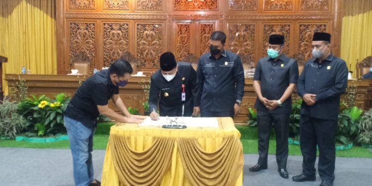 Paripurna DPRD Kabupaten Kuantan Singingi Persetujuan KUA dan PPAS TA 2022