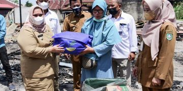 Serahkan Bantuan Korban Kebakaran di Duri, Bupati Kasmarni Sebut Rasakan Kesusahan Masyarakatnya