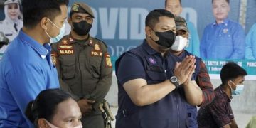 Camat Riki Tinjau Pelaksanaan Vaksinasi di  3 Lokasi