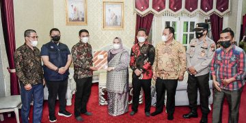 1.000 Unit Lampu Tenaga Surya Akan dipasang LPP BIFBWD di 5 Kecamatan, Bupati Kasmarni Sampaikan Terima Kasih