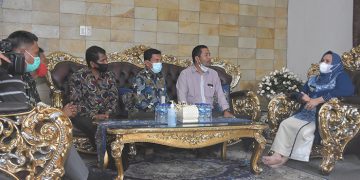 Penuhi Angka Vaksinasi, Bupati Perintahkan Kadiskes Jemput ke Kemenkes