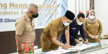 Disaksikan Bupati Kasmarni, Direktur Polbeng dan 54 Kepala Desa Tandatangani Nota Kesepakatan