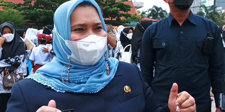 Hari Guru Nasional, Bupati Kasmarni Do’akan Guru Sukses dan Sehat Selalu
