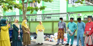 Peduli Lingkungan, DWP Dinas Perkebunan Bengkalis Kumpulkan Sampah Rumah Tangga