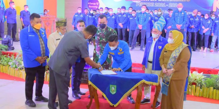 Hadiri Pelantikan KNPI Kabupaten Bengkalis, Bupati Kasmarni Sebut Butuh Pemuda yang Kuat Dalam Persatuan