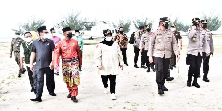 Bupati Kasmarni Sambut Kedatangan Kapolda Riau Kunjungan Kerja di Bengkalis