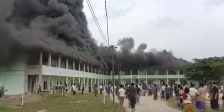 Pondok Pesantren di Rohul Terbakar, 1 Santri Terluka PP