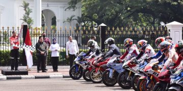 Presiden Jokowi Terima Pembalap MotoGP di Istana Merdeka