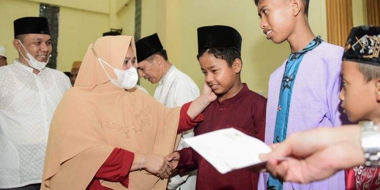 Safari Ramadhan di Desa Pangkalan Batang, Bupati