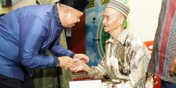 Safari Ramadhan di Mushala Taqwa Gajah Sakti, Camat Riki Akan Perjuangkan Perubahan Status Mushala Jadi Masjid