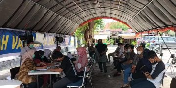 Antusias Masyarakat Tinggi Lakukan Vaksin di Rumah Vaksinasi 24 Jam Diskes Riau