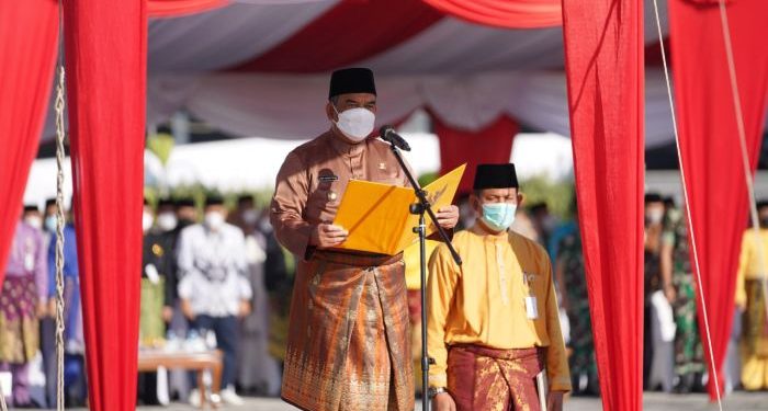 Wagubri Pimpin Upacara Peringatan Hari Pendidikan Nasional 2022 Tingkat Provinsi Riau