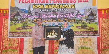 Harapkan Sinergi Bangun Negeri, Bupati Kasmarni Hadiri Halal Bihalal IKLB di Duri