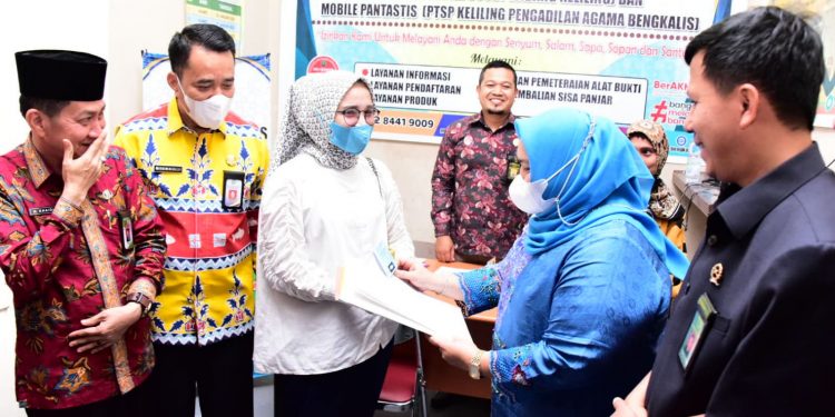 Dibuka Bupati Kasmarni, 75 Pasangan Ikuti Itsbat Nikah Terpadu di Duri