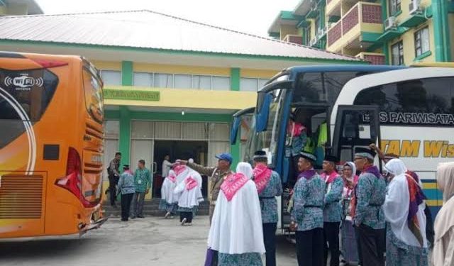 Aturan Baru Pengelola Bandara Jeddah, Pakaian Ihram JCH Dipakai di EHA Riau