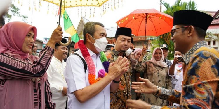 Pembangunan Jembatan Wisata Buluh Cina, Gubri: Dorong Peningkatan Ekonomi Masyarakat